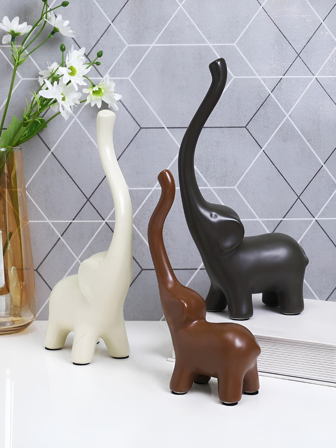 

TAYHAA Cream & Brown 3 Pieces Elephant Ceramic Showpieces
