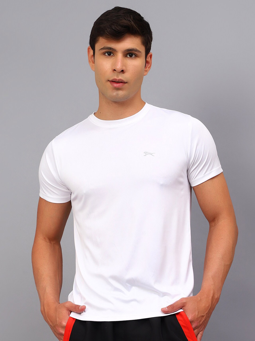 

Shiv Naresh Round Neck Slim Fit T-shirt, White