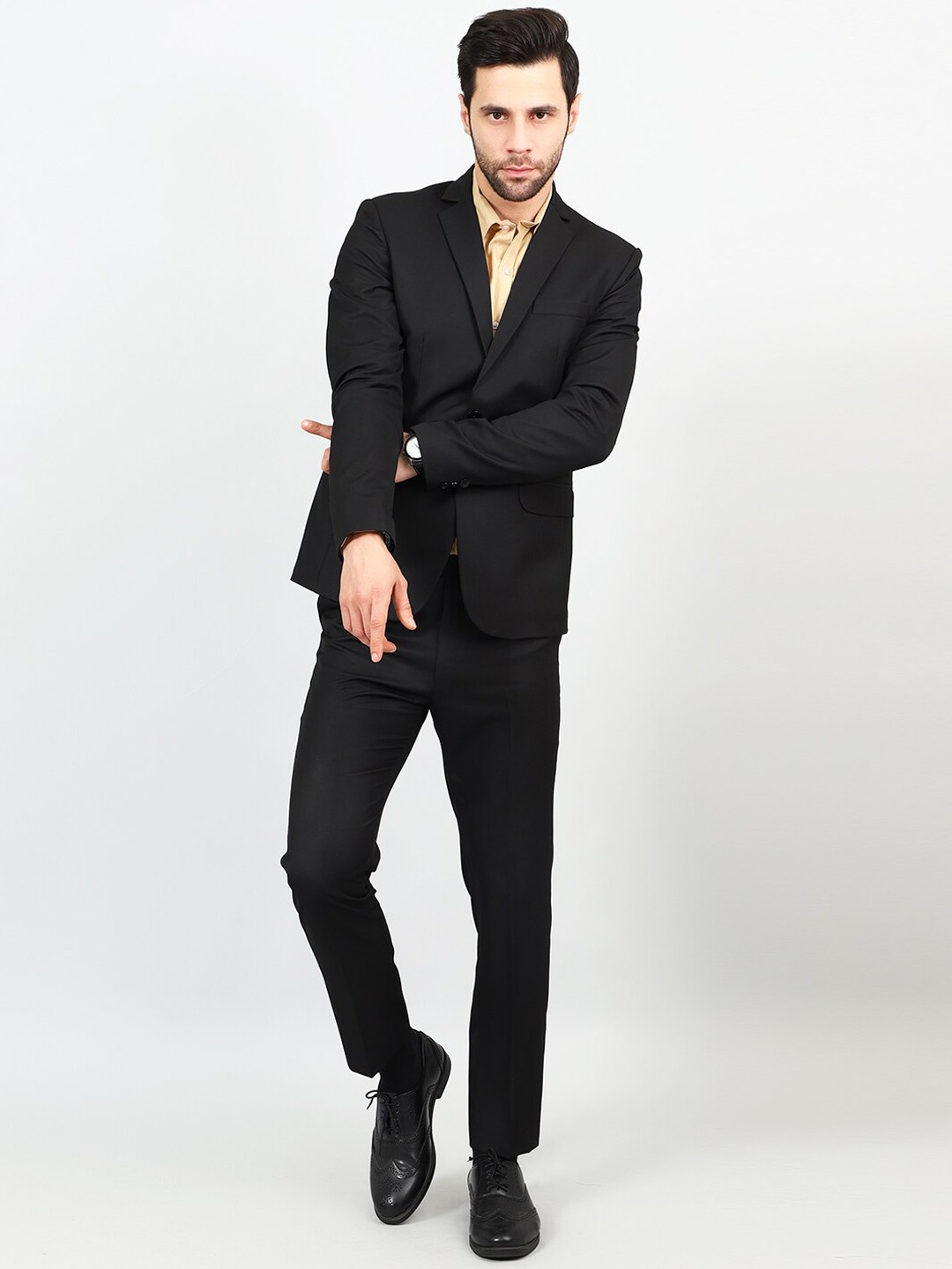 

Wintage Single-Breasted Two-Piece Formal Suit, Black