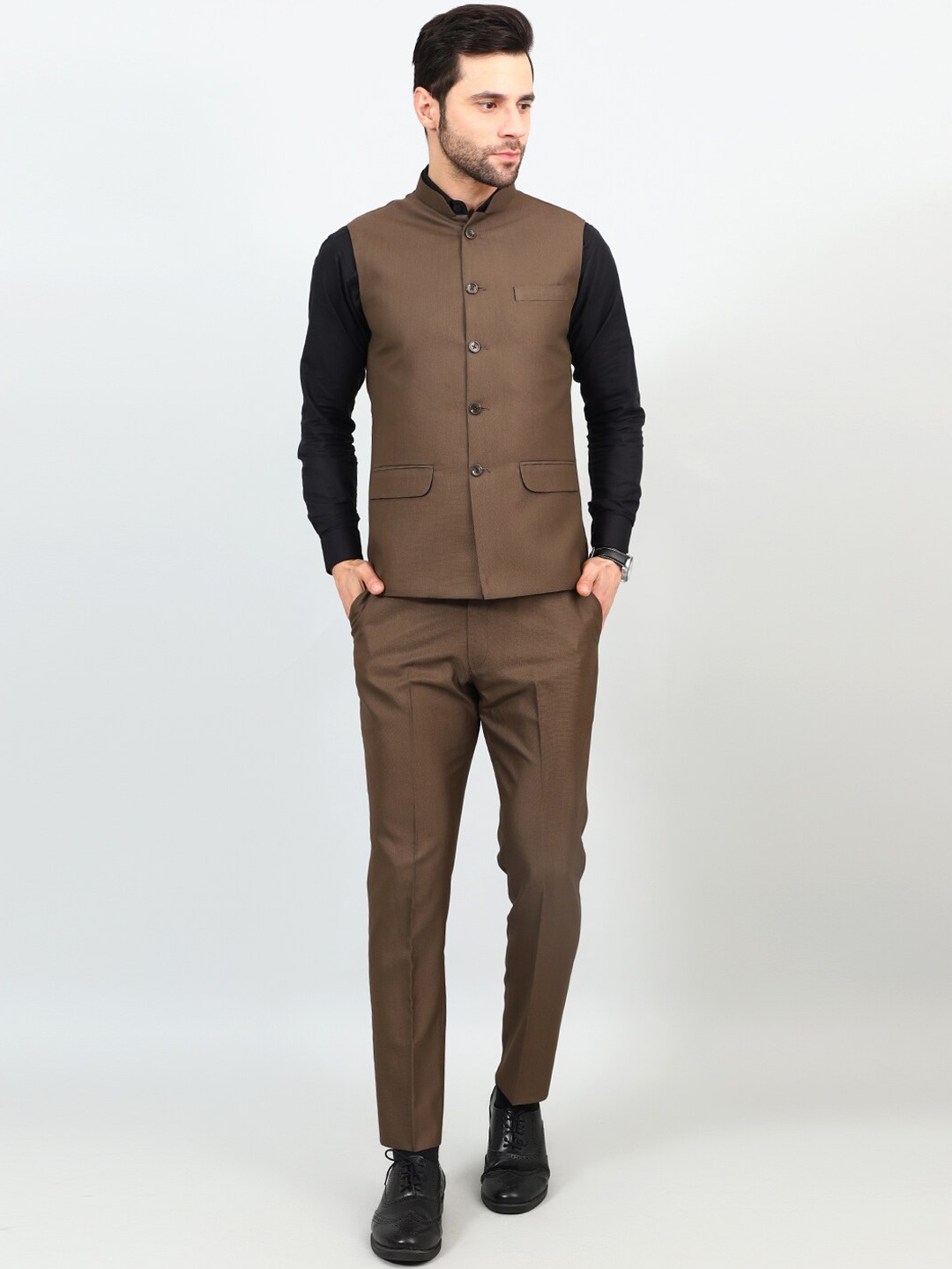 

Wintage Single-Breasted Two-Piece Suit, Brown