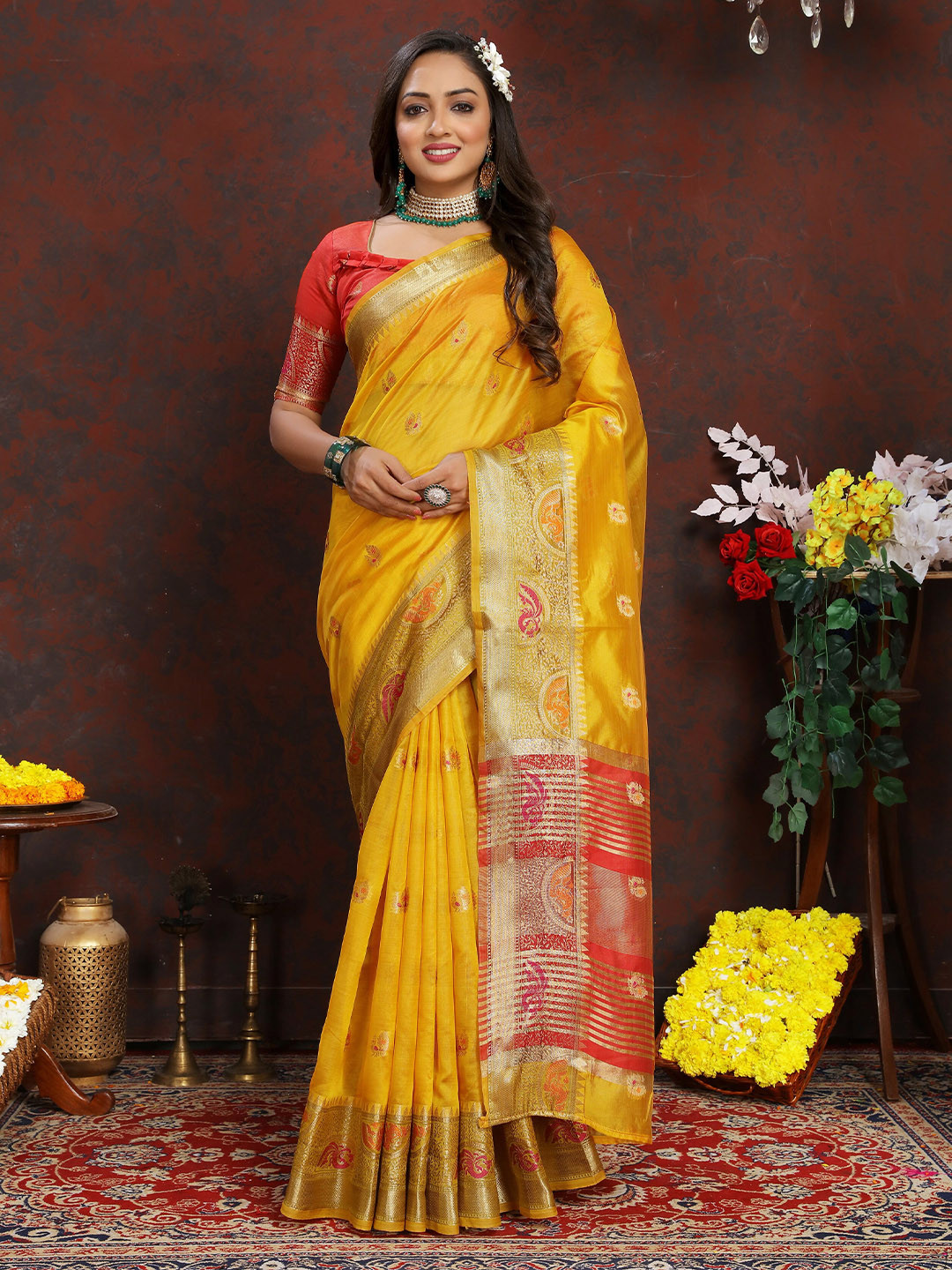 

bansari textiles Ethnic Motifs Zari Banarasi Saree, Yellow