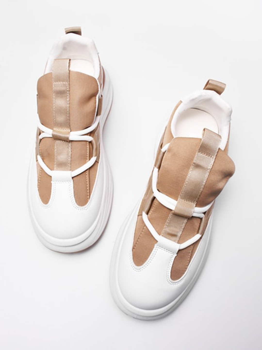 

THE WHITE POLE Men Colourblocked Lightweight Memory Foam Canvas Slip-On Sneakers, Camel brown