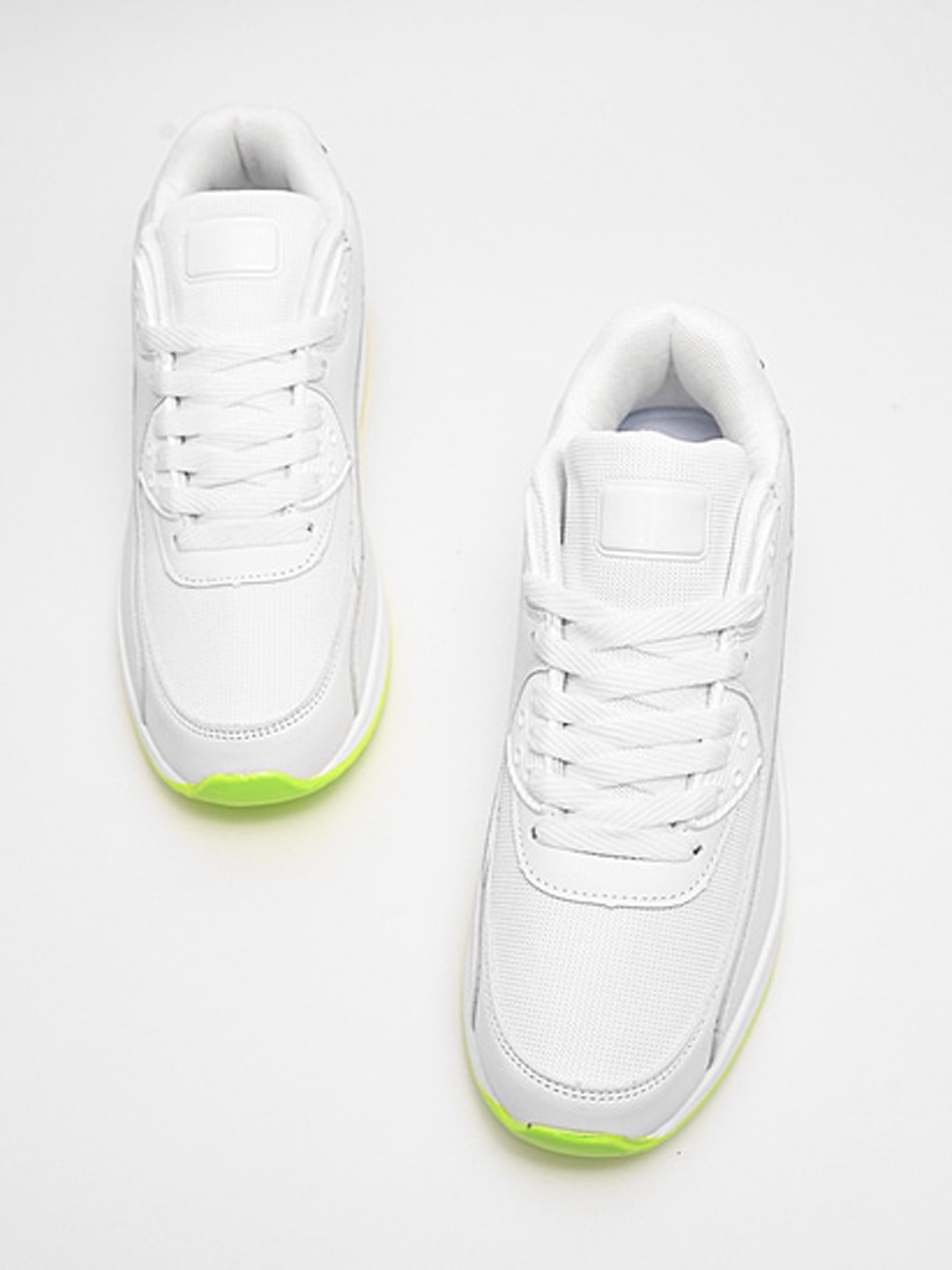 

THE WHITE POLE Men Textured Lightweight Memory Foam Sneakers