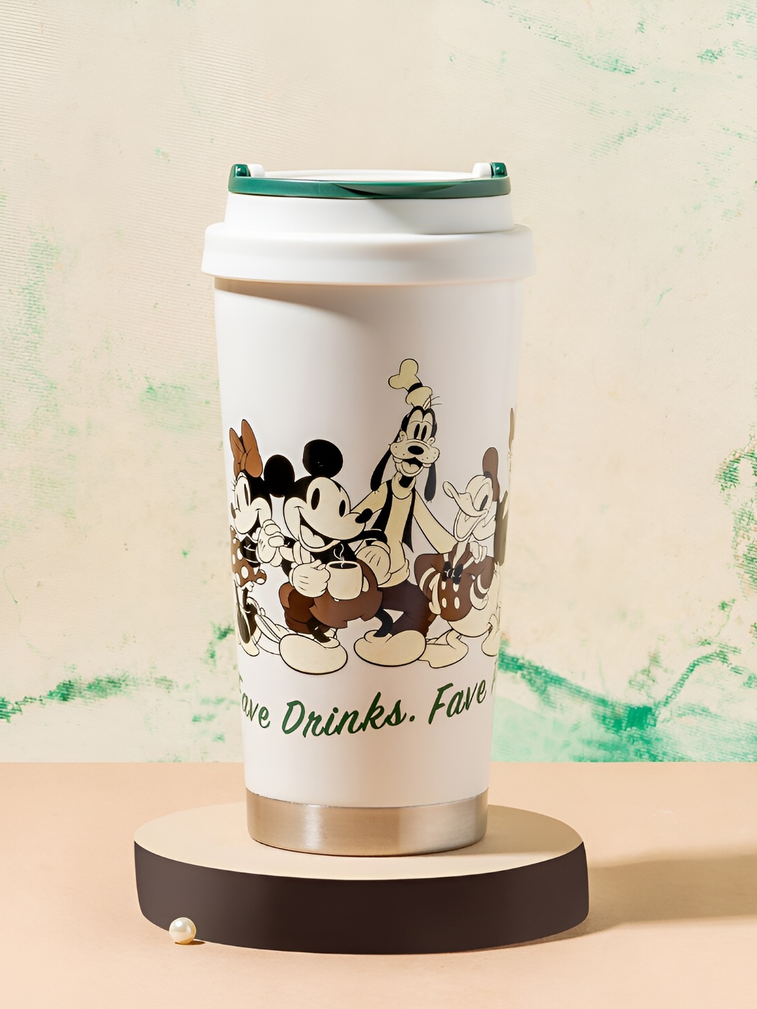 

Starbucks White Disney Friends Printed Double Wall Vacuum Water Bottle 473 ml