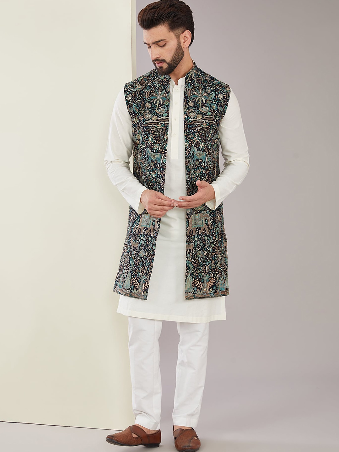 

KASBAH CLOTHING NISHCHAIY SAJDEH Floral Embroidered Longline Tailored Jacket, Black