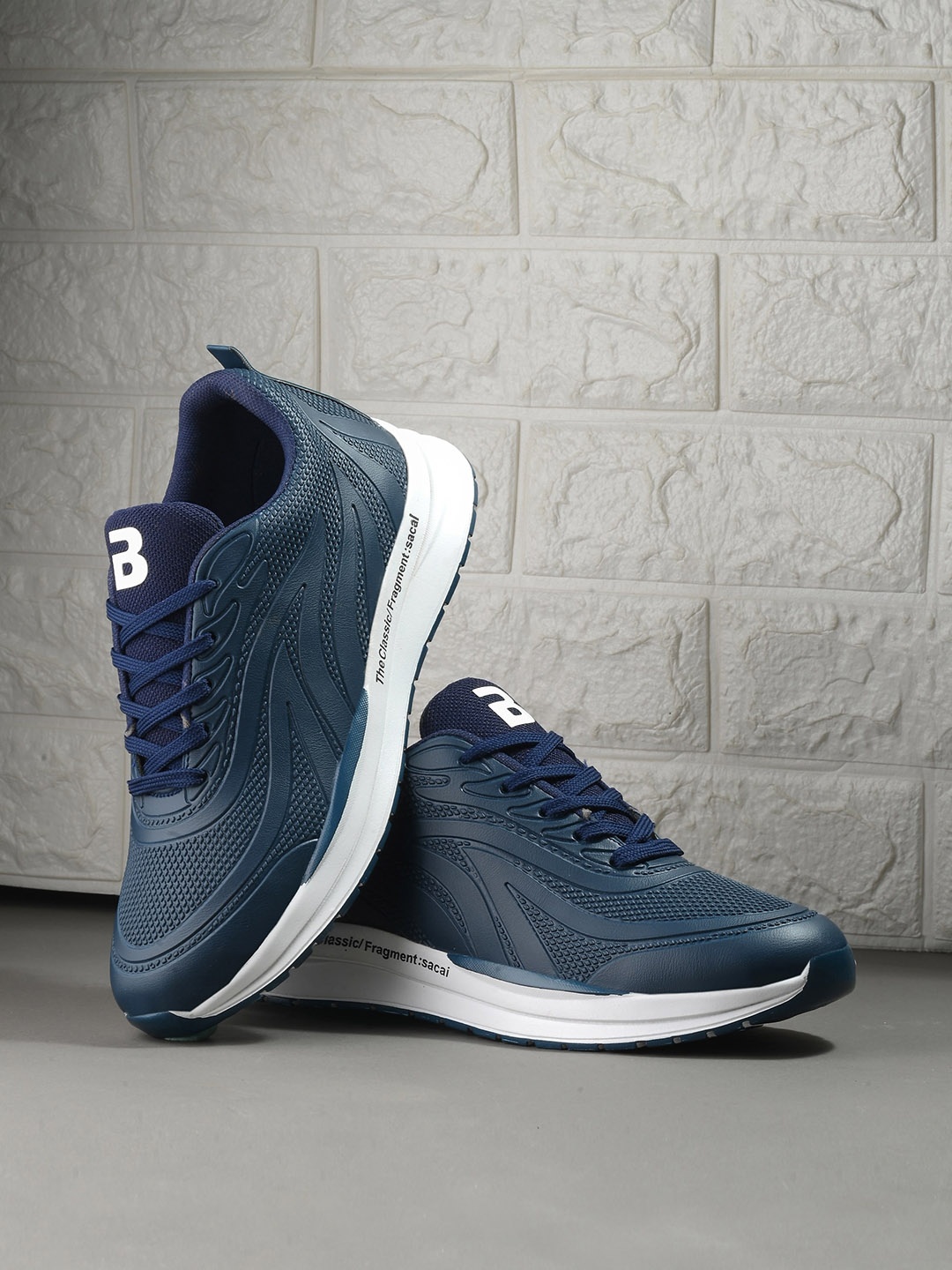

BUCIK Men Textured Round Toe Lightweight Sneakers, Blue