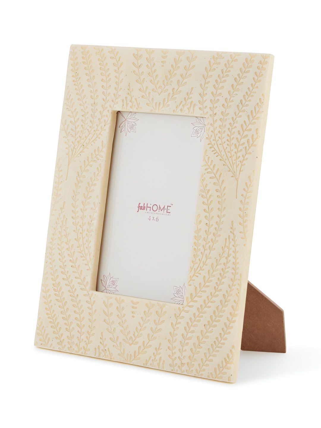 

Fabindia Palampur White Textured Table Photo Frame