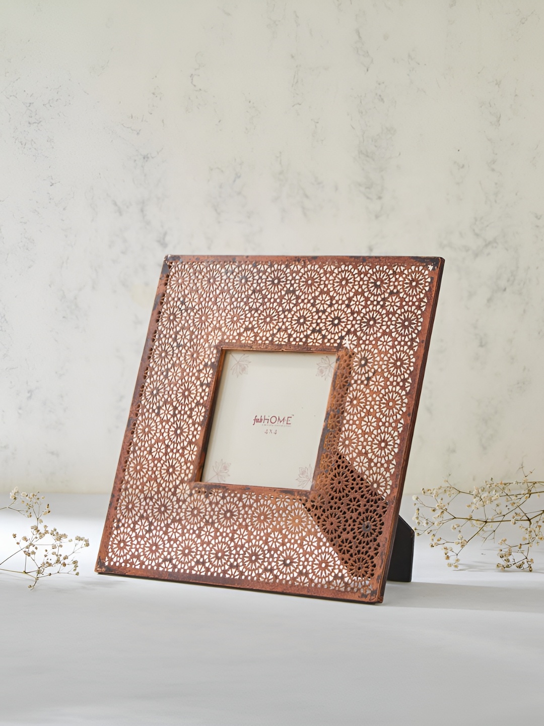 

Fabindia Bronze-Toned Metal Jali Table Photo Frame