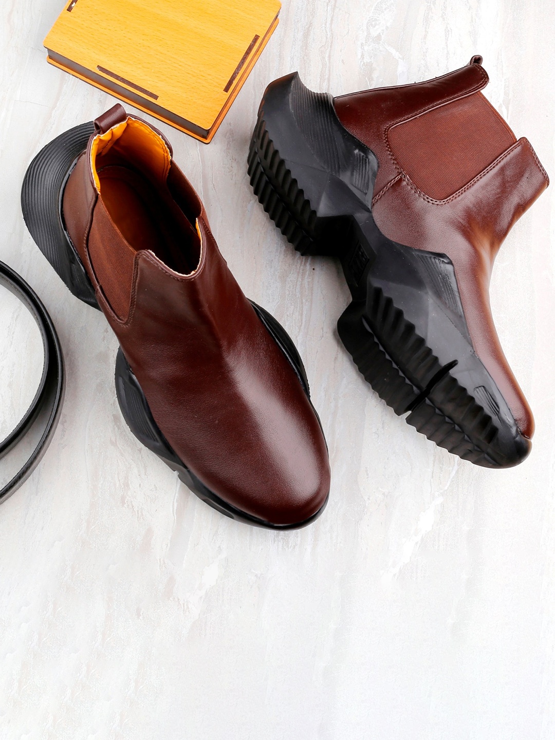 

HERE&NOW Men Mid Top Chelsea Boots, Brown