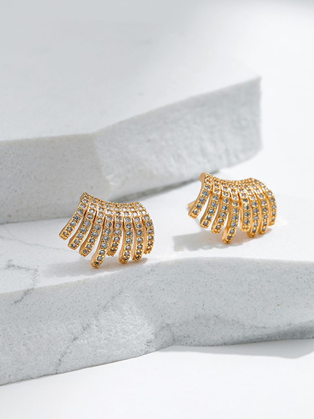 

VAGHBHATT Gold-Plated Stone-Studded Studs Earrings