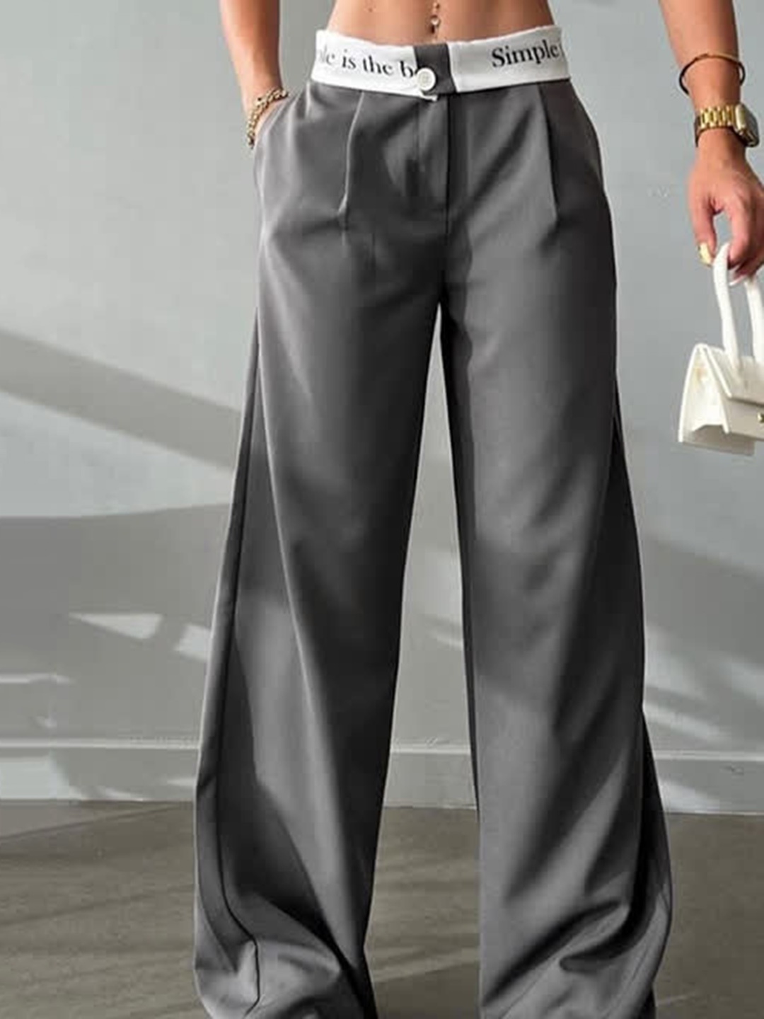 

LULU & SKY Women Mid-Rise Trousers, Grey