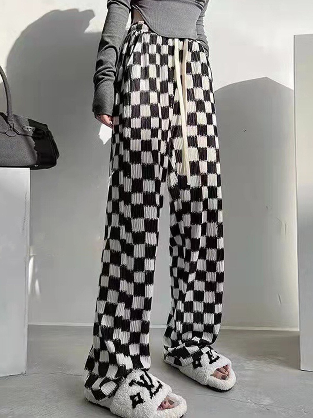 

LULU & SKY Women Geometric Printed Straight Fit High-Rise Trousers, Black