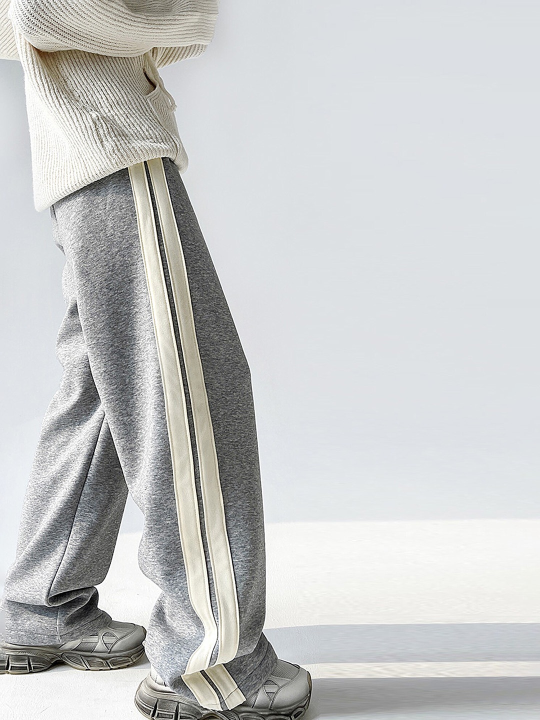 

LULU & SKY Women High-Rise Trousers, Grey