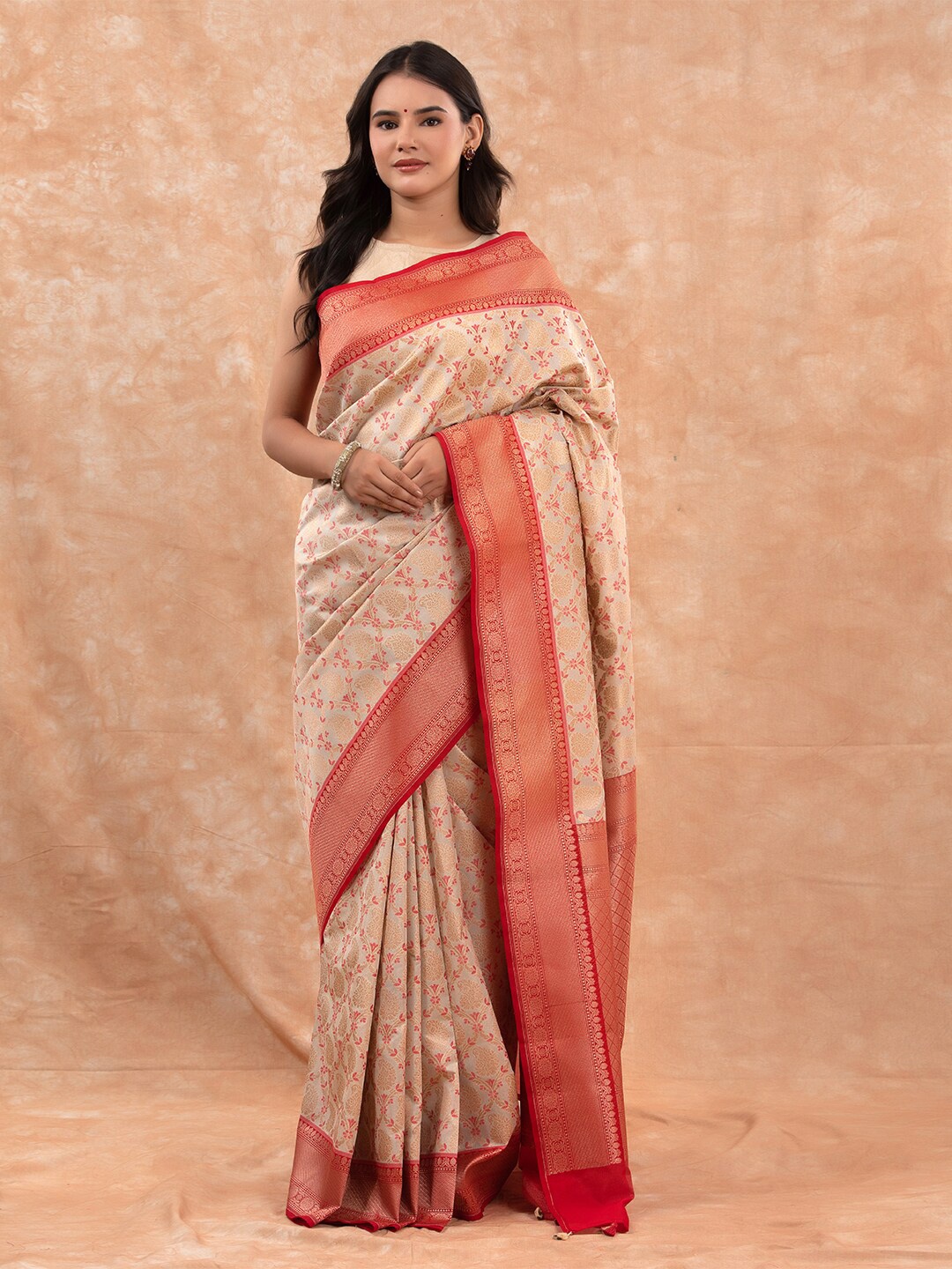 

CHINAYA BANARAS Ethnic Motif Woven Design Art Silk Zari Saree, White