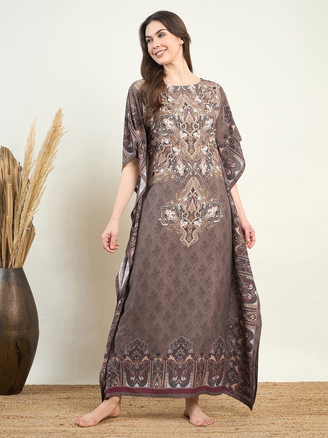 

The Kaftan Company Brown Ethnic Motifs Printed Maxi Kaftan Nightdress