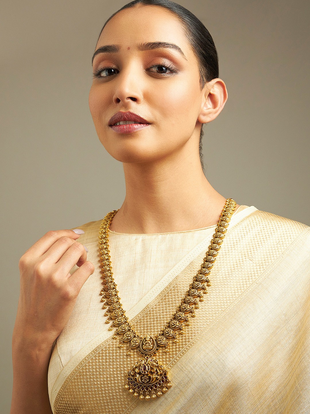 

Kushal's Fashion Jewellery Gold-Plated Antique Necklace