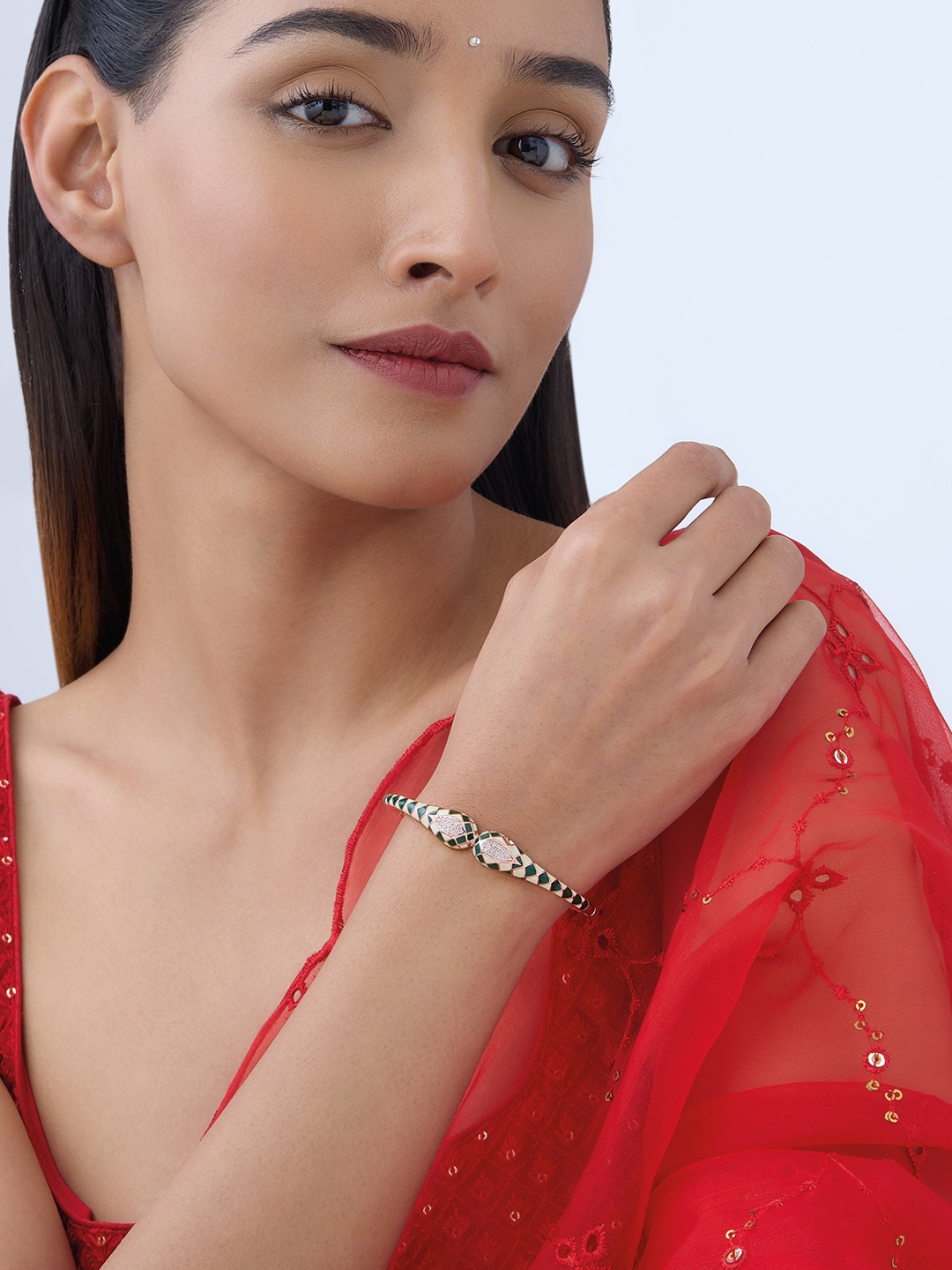 

Kushal's Fashion Jewellery Women Cubic Zirconia Studded Rose Gold-Plated Cuff Bracelet