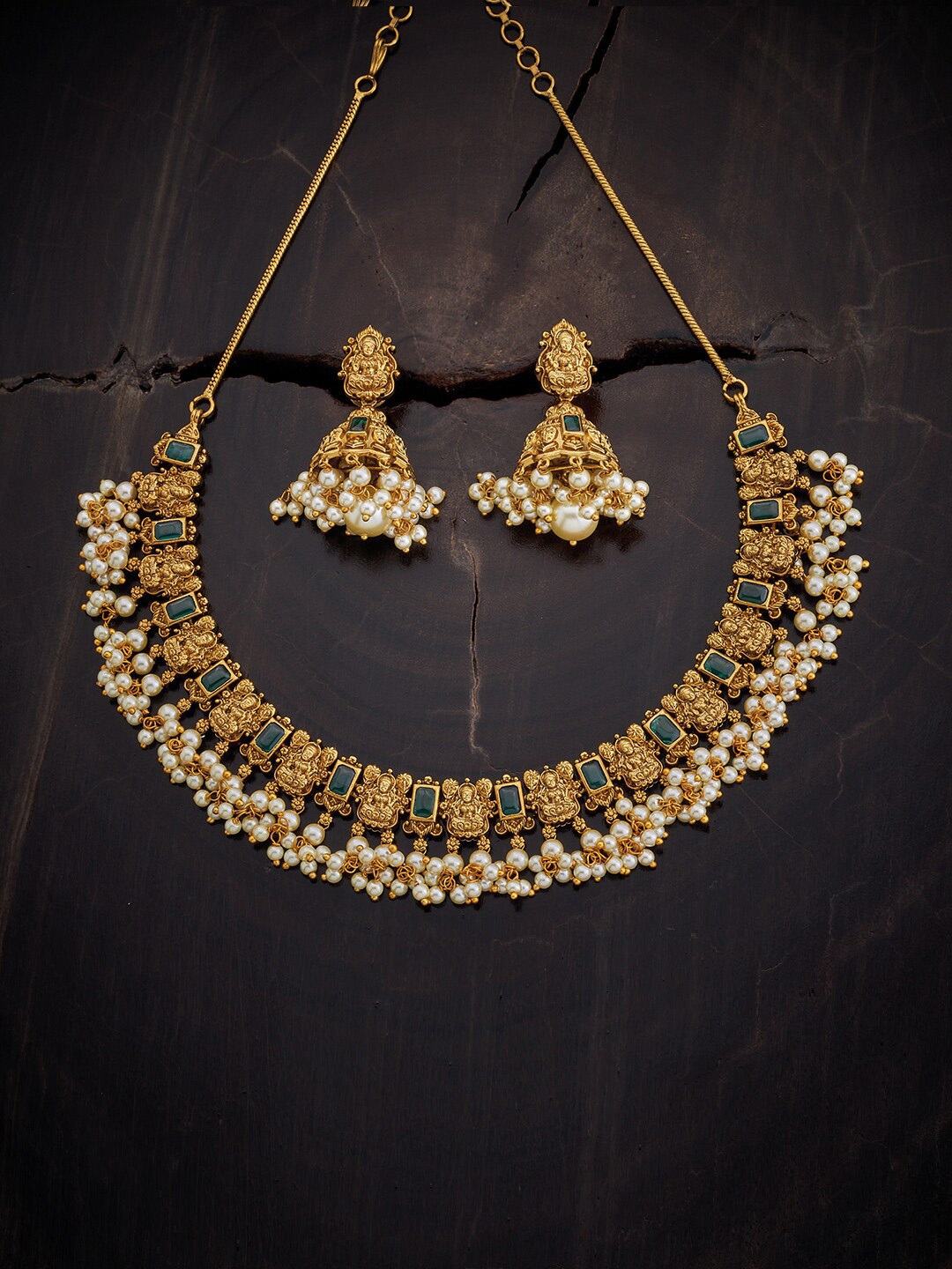 

Kushal's Fashion Jewellery Gold-Plated Stone Studded & Beaded Jewellery Set