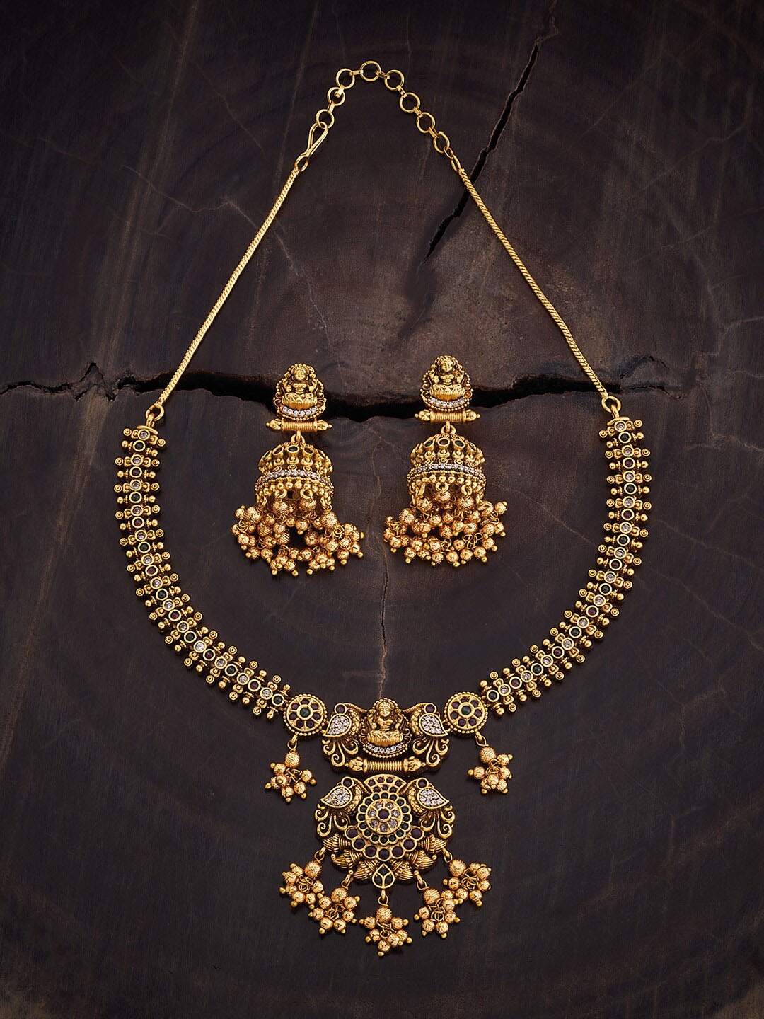 

Kushal's Fashion Jewellery Gold-Plated Stone Studded & Beaded Necklace & Earrings