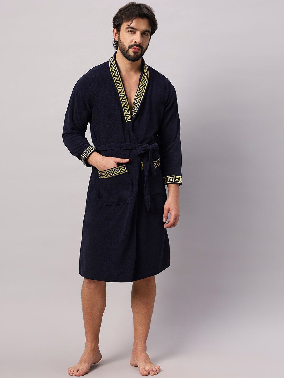 

LacyLook Men Navy Blue & Yellow Embroidered Water Absorbent Bathrobe