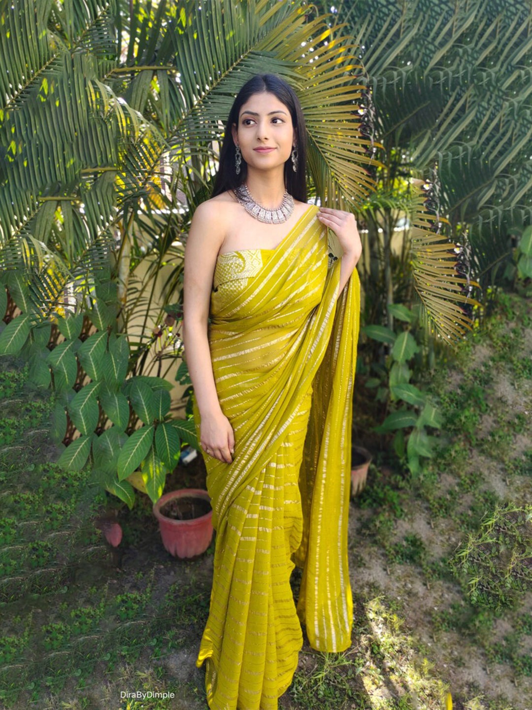 

DiraByDimple Striped Pure Georgette Saree, Green