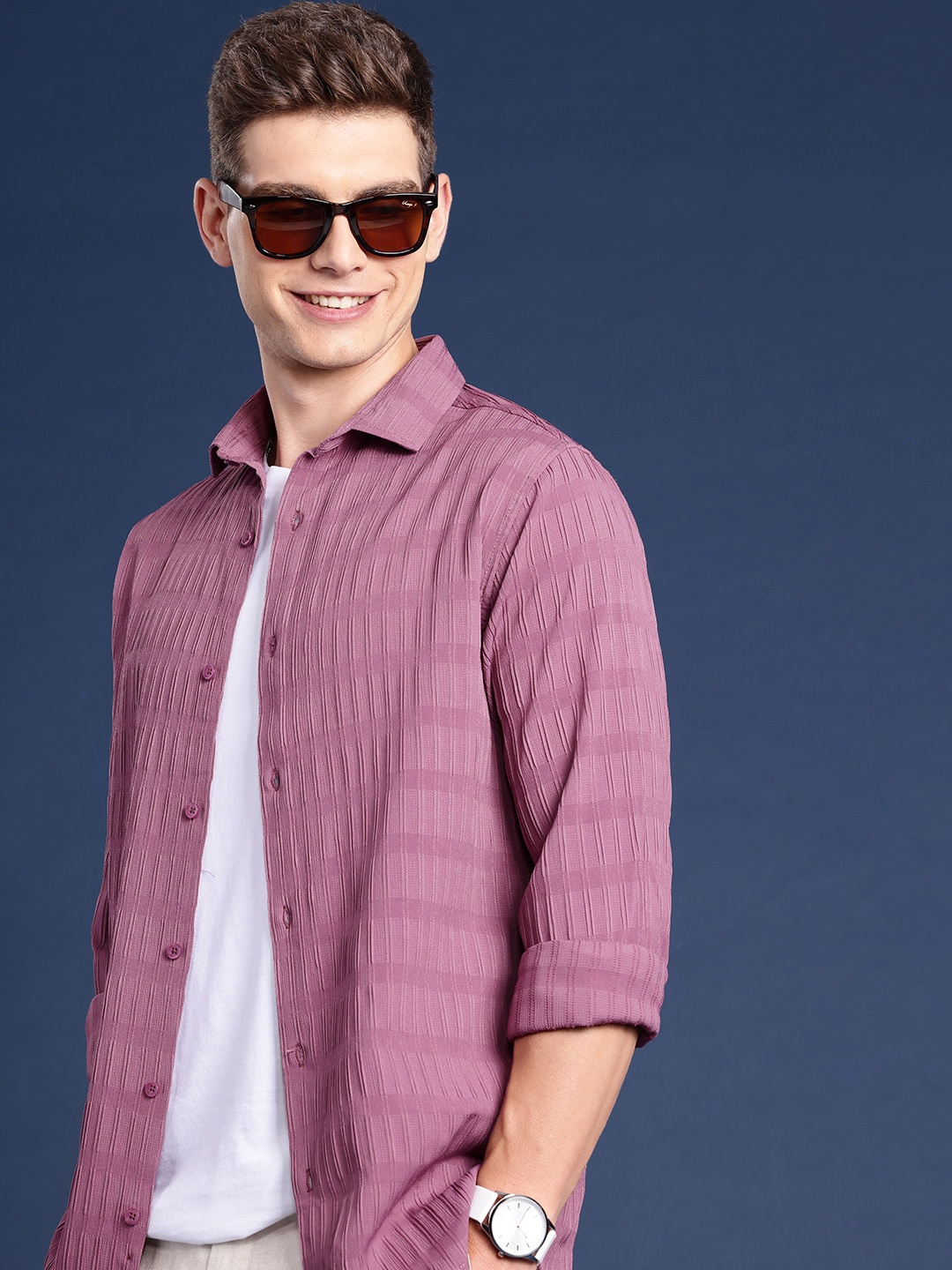 

Mast & Harbour Men Self Design Casual Shirt, Mauve