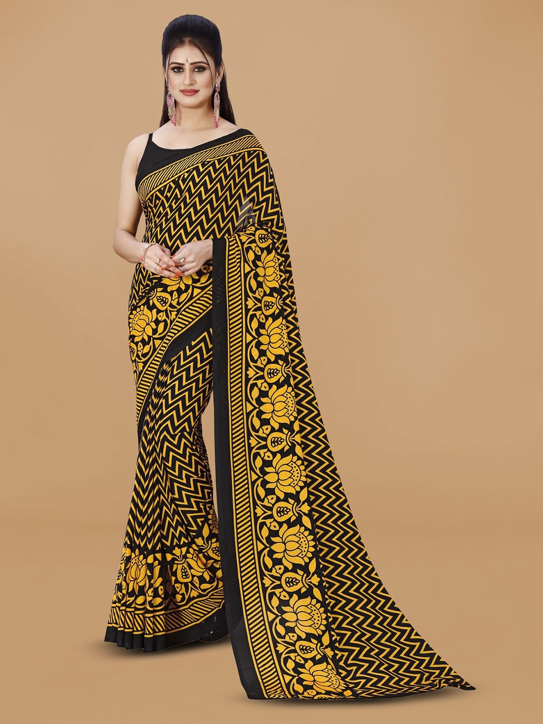 

ANAND SAREES Floral Printed Saree, Yellow