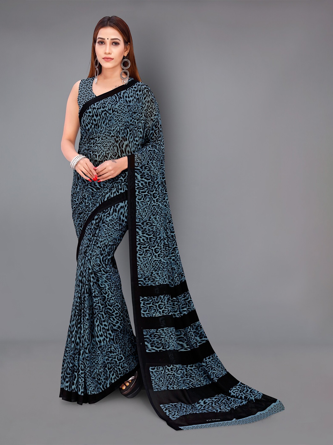 

Moda Rapido Abstract Printed Georgette Saree, Grey