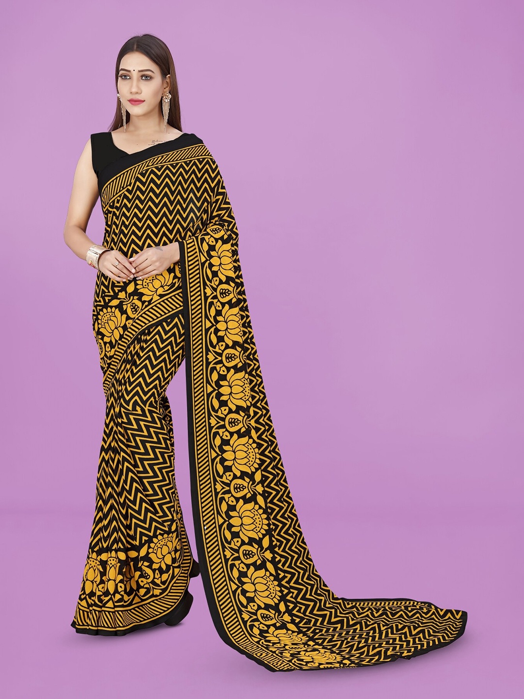 

ANAND SAREES Chevron Floral Printed Georgette Saree, Black