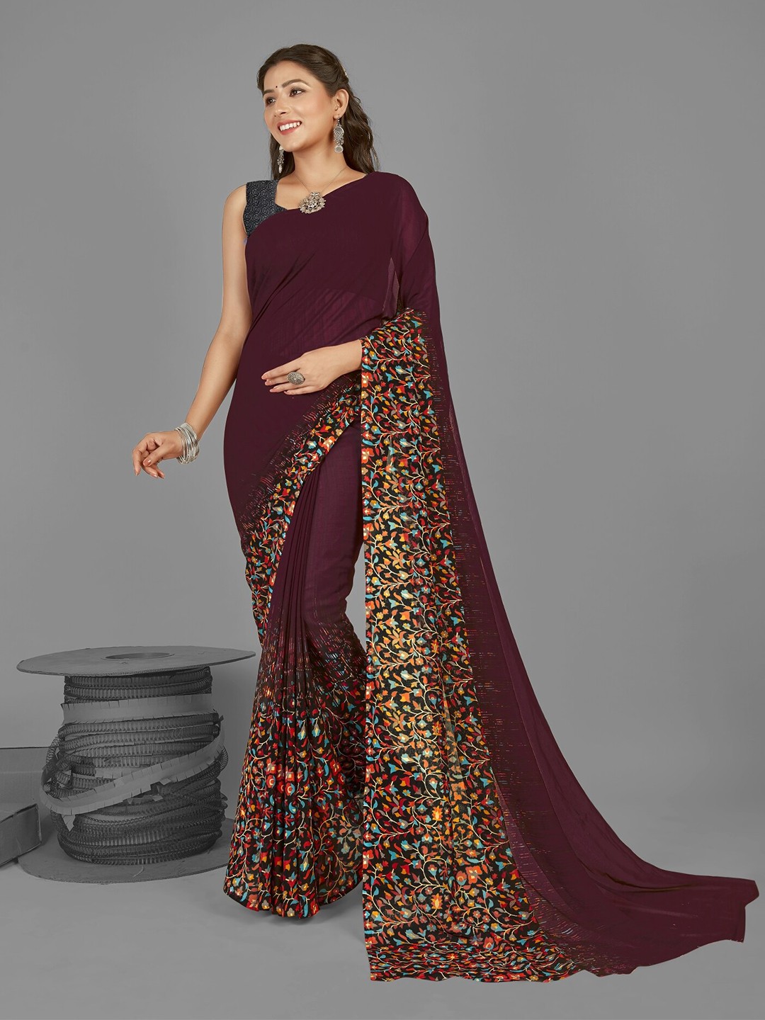 

ANAND SAREES Floral Printed Saree, Brown