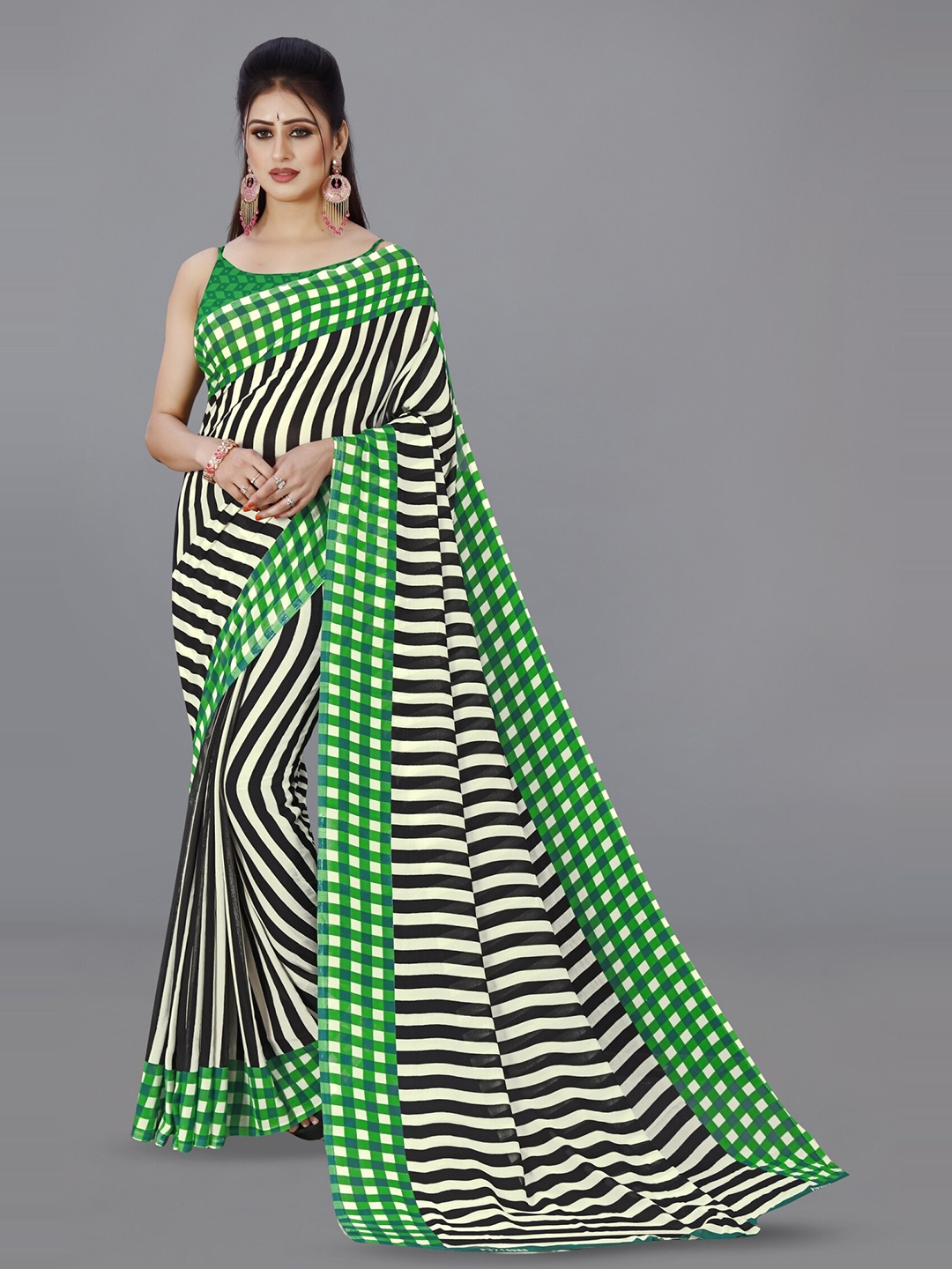 

ANAND SAREES Striped Printed Saree, Off white