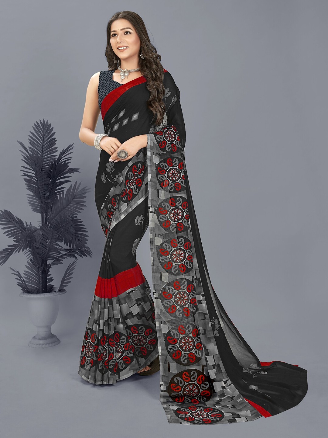 

Moda Rapido Floral Printed Saree, Black