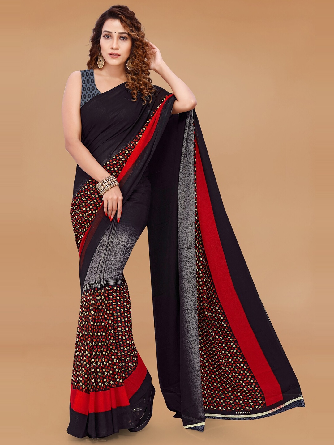 

Moda Rapido Ethnic Motifs Printed Saree, Black