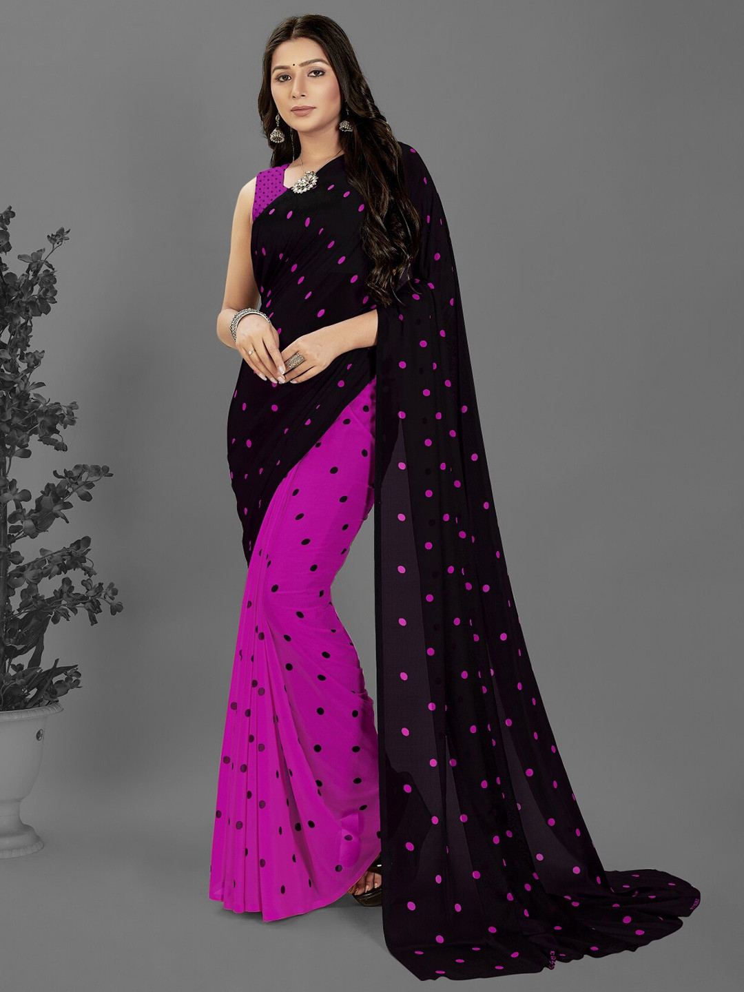 

Moda Rapido Polka Dot Printed Saree, Black