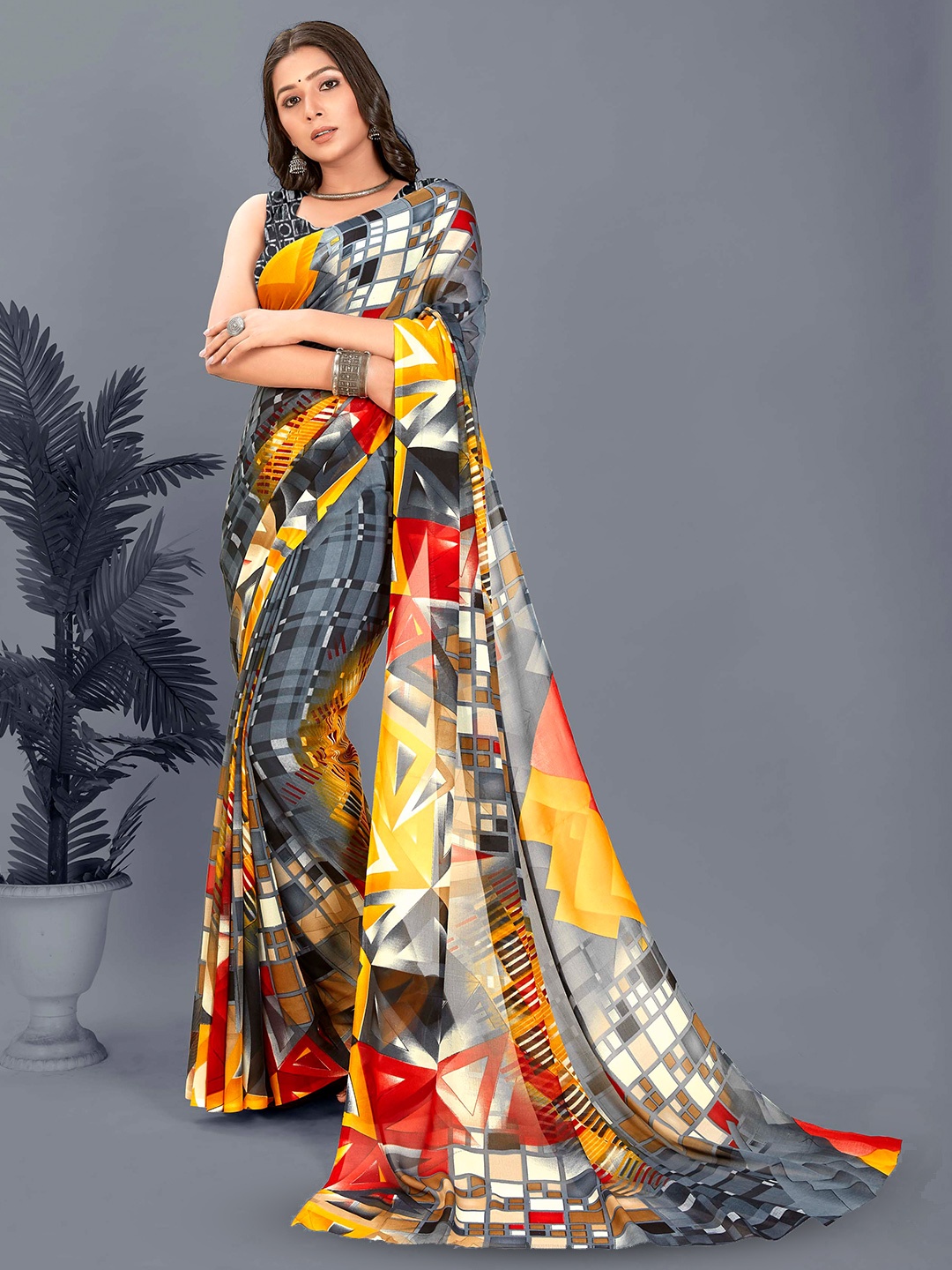 

Moda Rapido Abstract Printed Saree, Grey