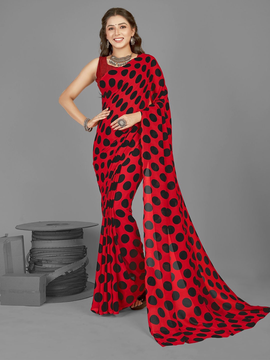

Moda Rapido Polka Dot Saree, Red