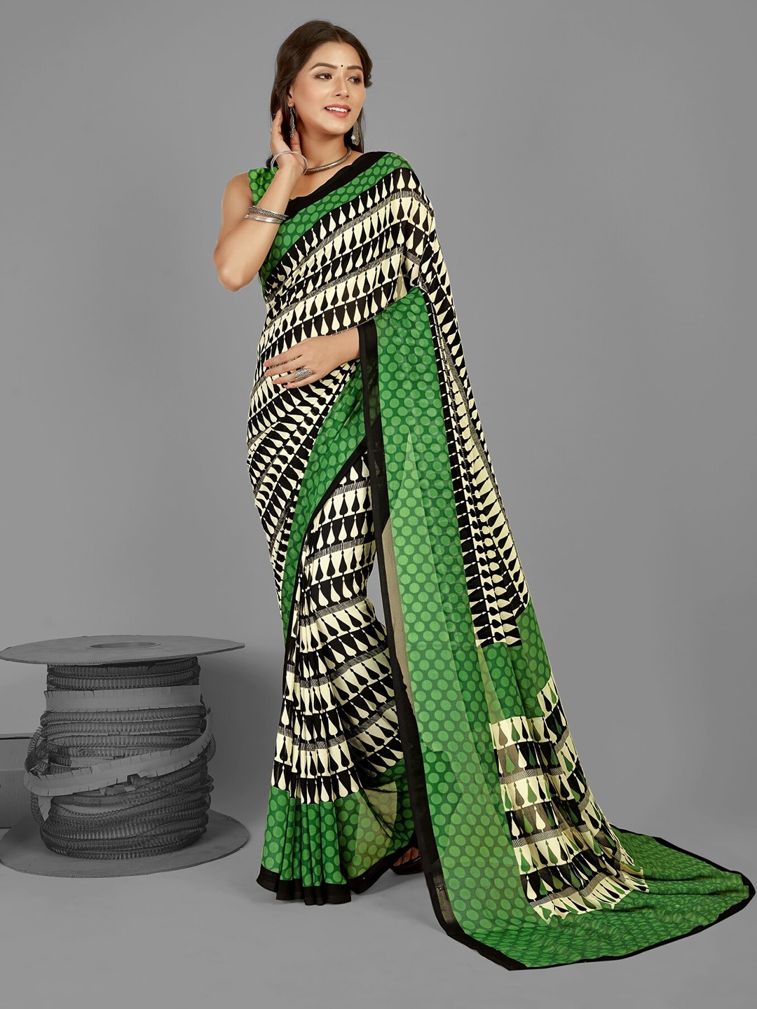 

ANAND SAREES Ethnic Motifs Printed Saree With Blouse Piece, Green