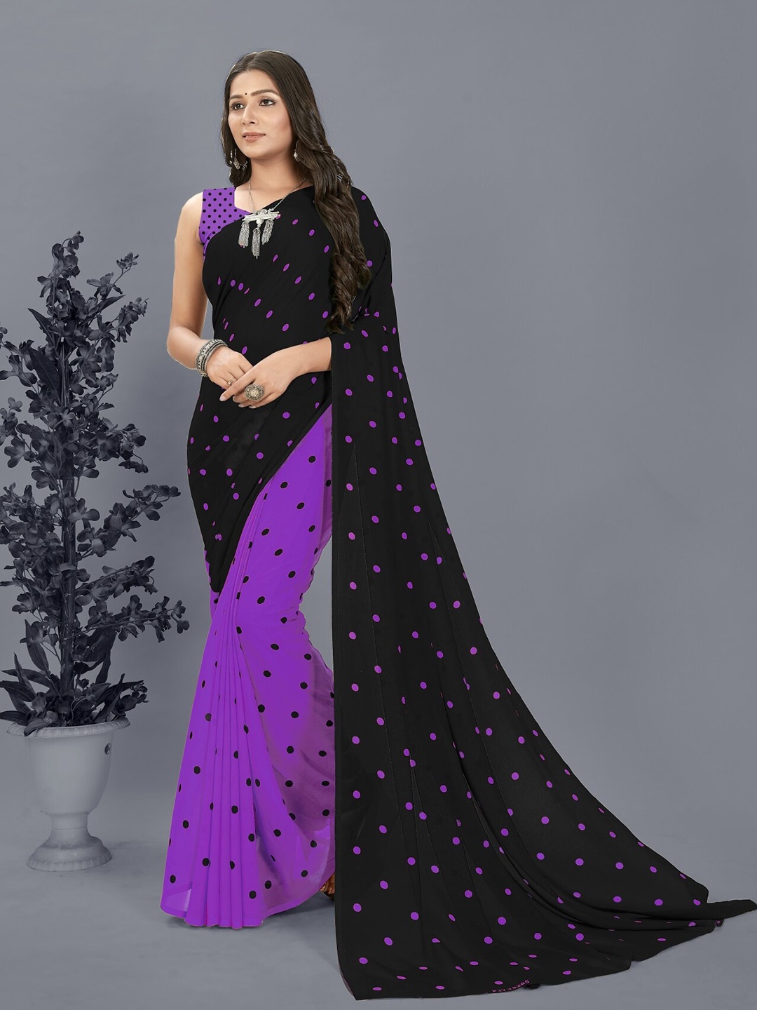 

Moda Rapido Polka Dot Printed Saree, Purple