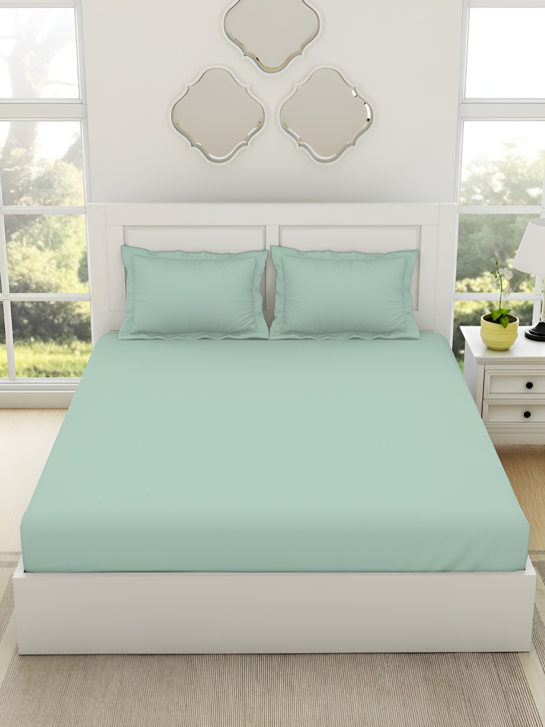 

SPACES Green 144 TC Pure Cotton Fitted King Bedsheet & 2 Pillow Covers