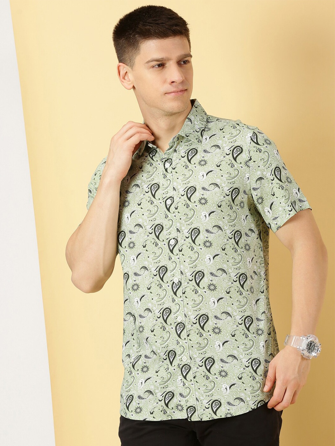 

Thomas Scott Classic Ethnic Motifs Printed Casual Shirt, Green