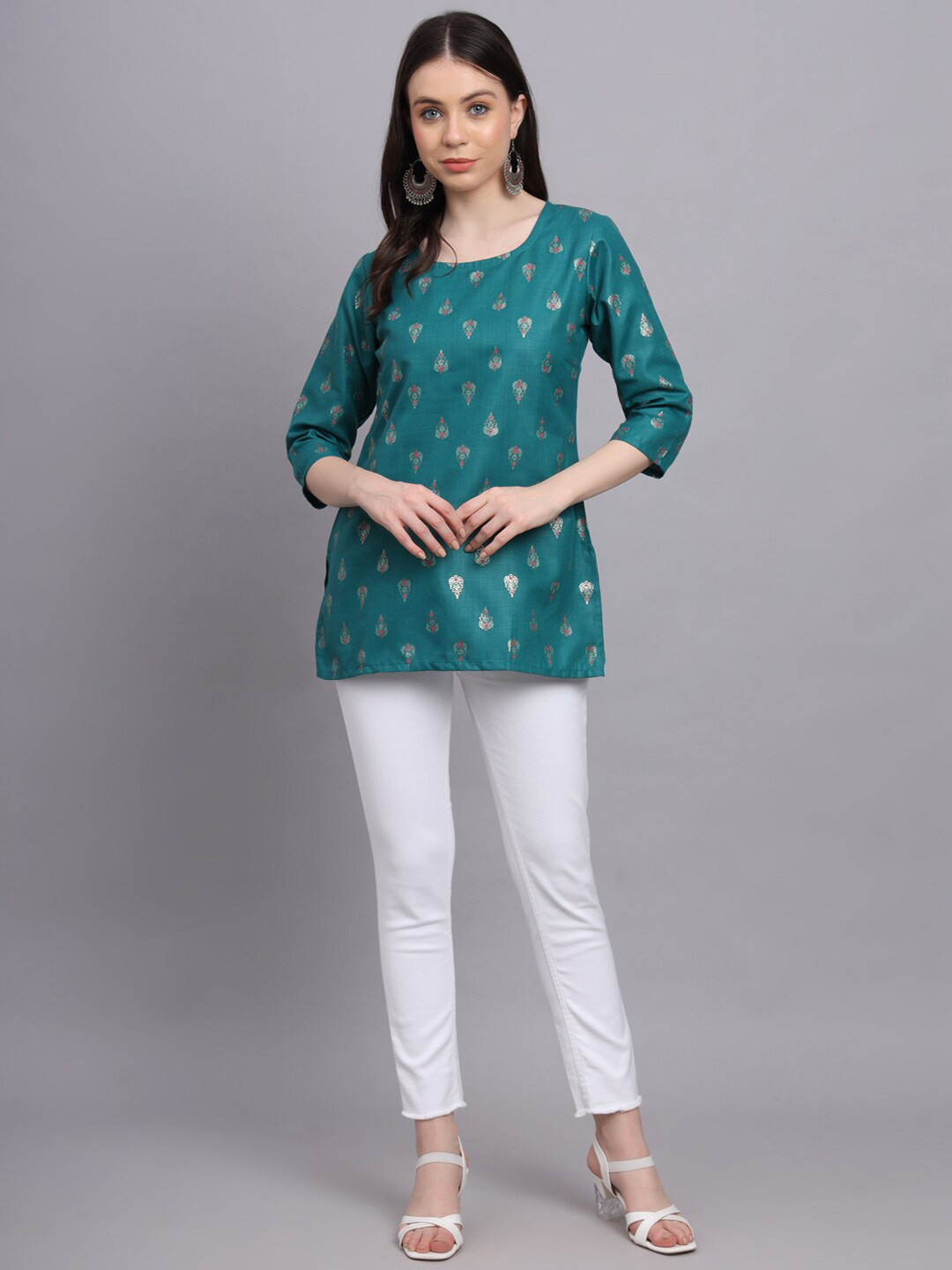 

Hinaya Floral Foil Printed Pure Cotton Straight Kurti, Green