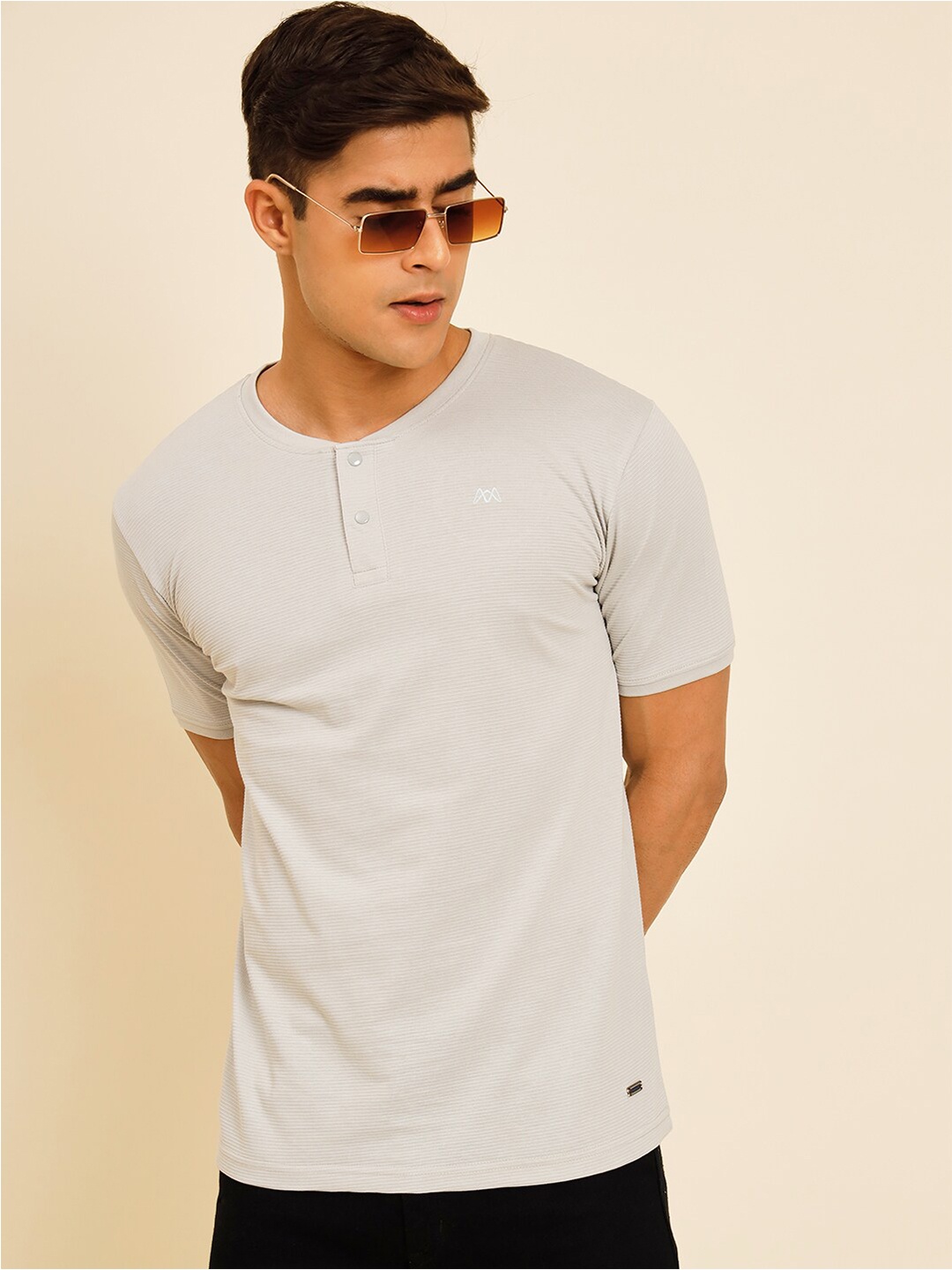 

MUWIN Henley Neck Bio Finish T-shirt, Grey