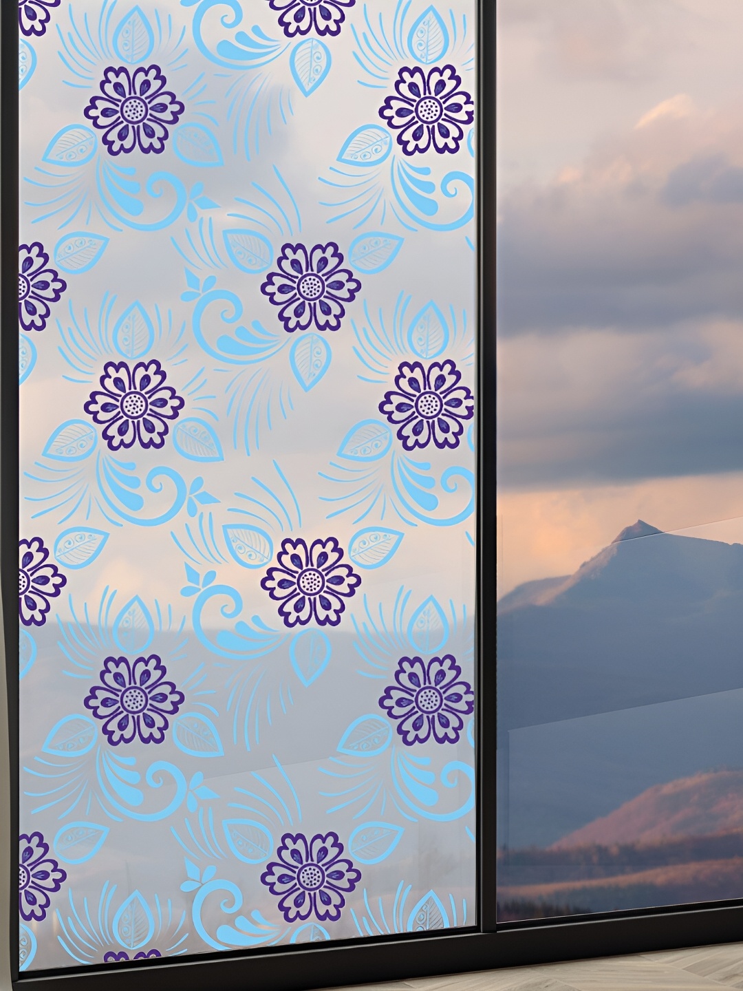 

CVANU Violet & Blue Floral Self-adhesive Waterproof Window Film