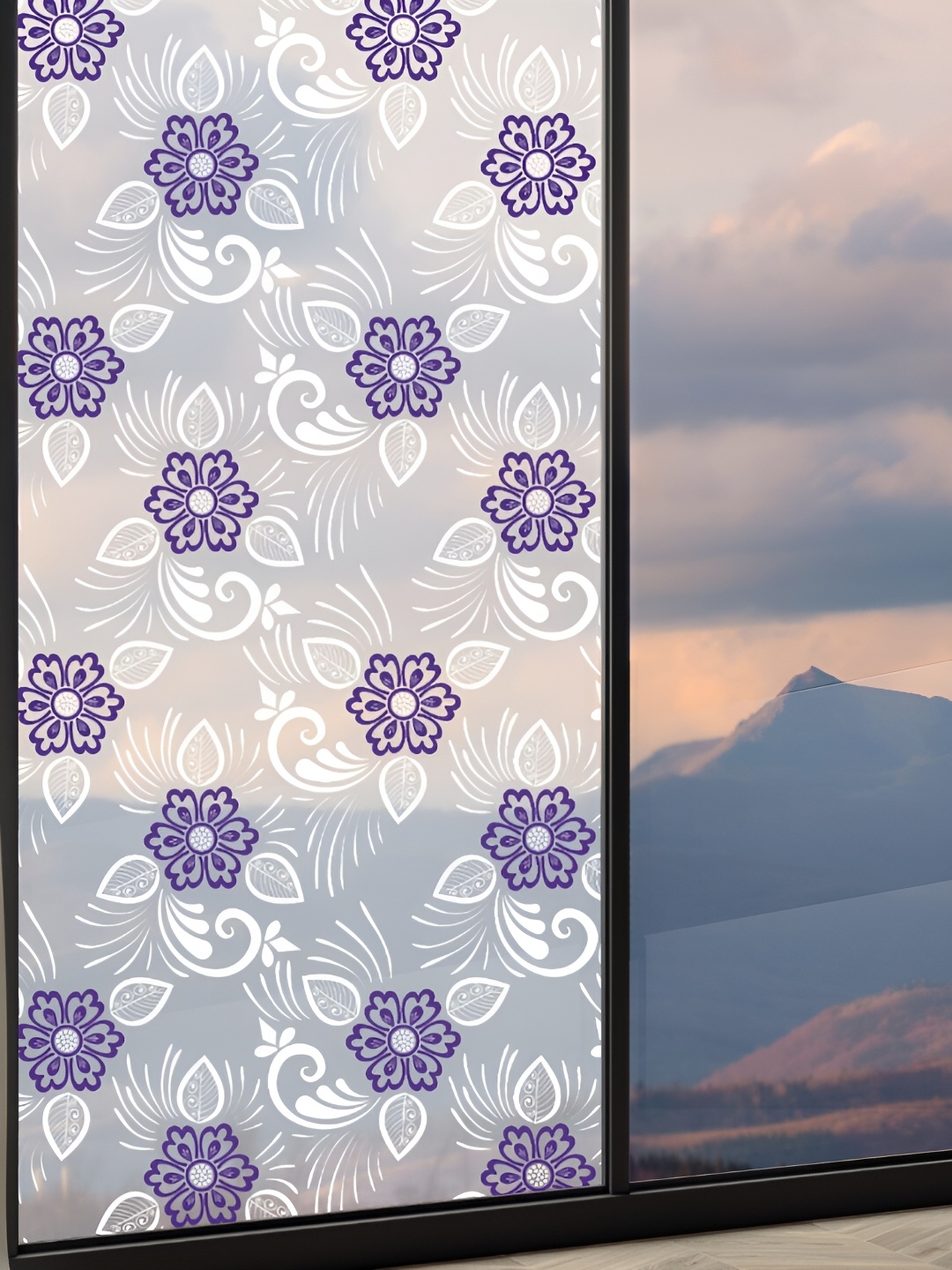 

CVANU White & Violet Floral Self-adhesive Waterproof Window Film