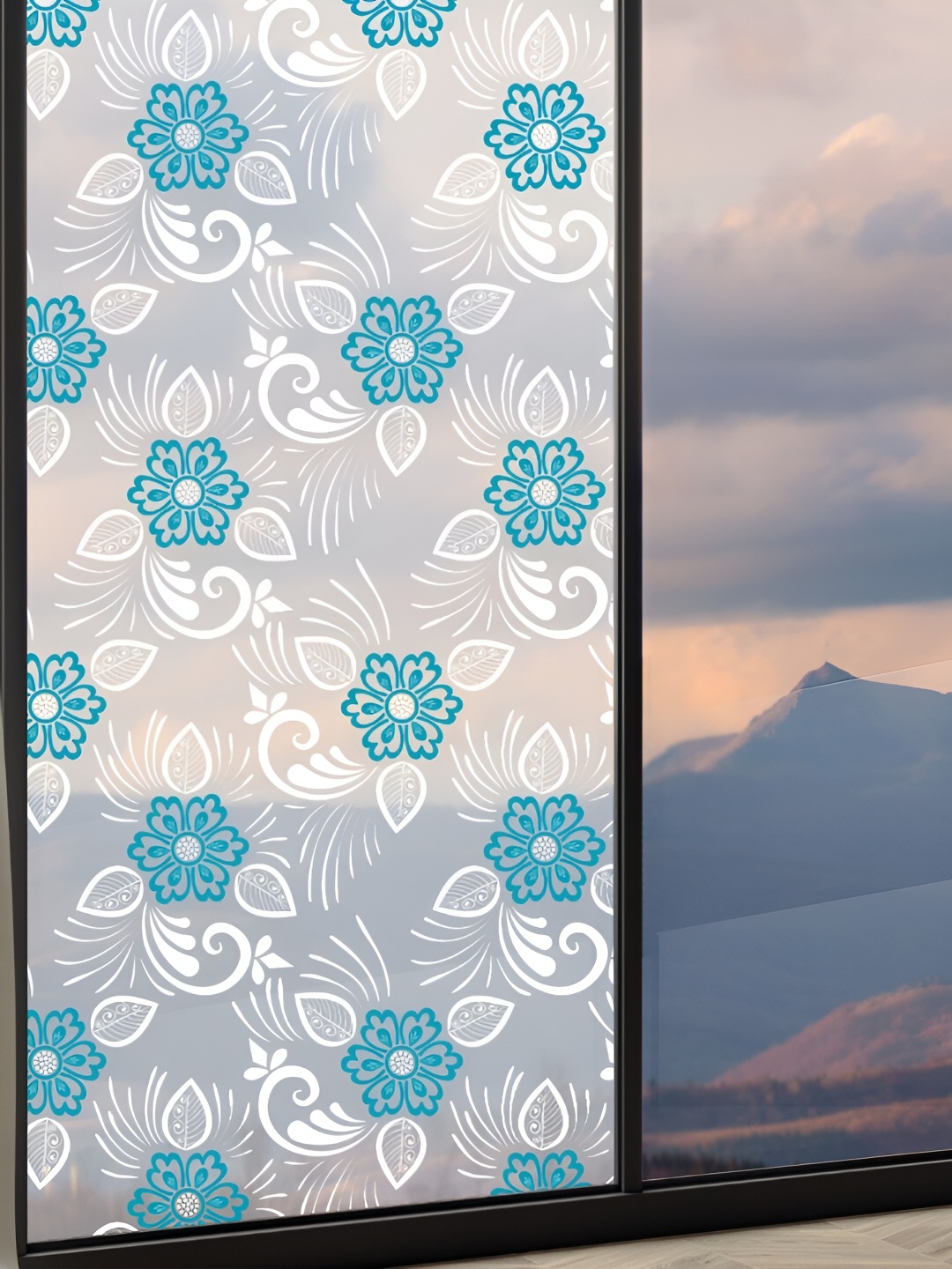 

CVANU Blue & White Floral Printed Self-adhesive Waterproof Window Film