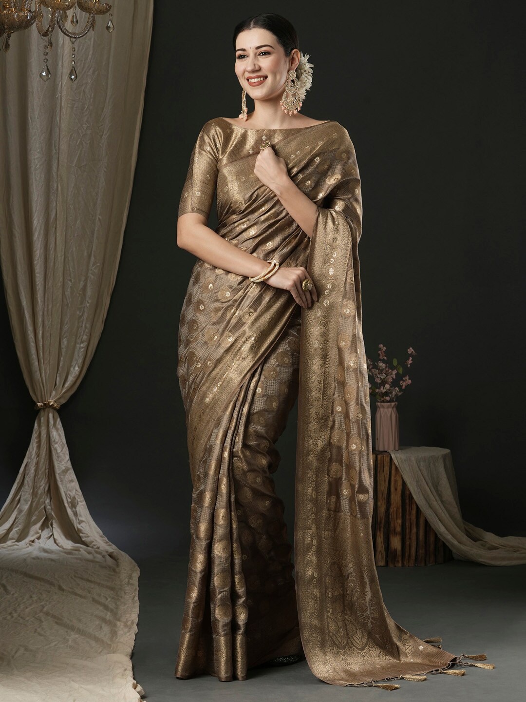 

Anouk Ethnic Motifs Woven Design Zari Banarasi Saree, Beige