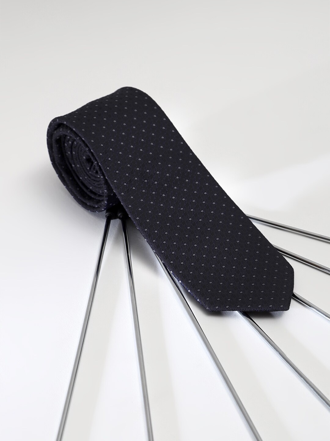 

Louis Philippe Men Woven Design Broad Tie, Navy blue