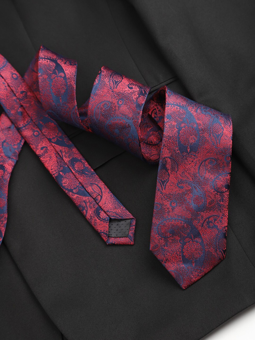 

Peter England Men Woven Design Broad Tie, Pink