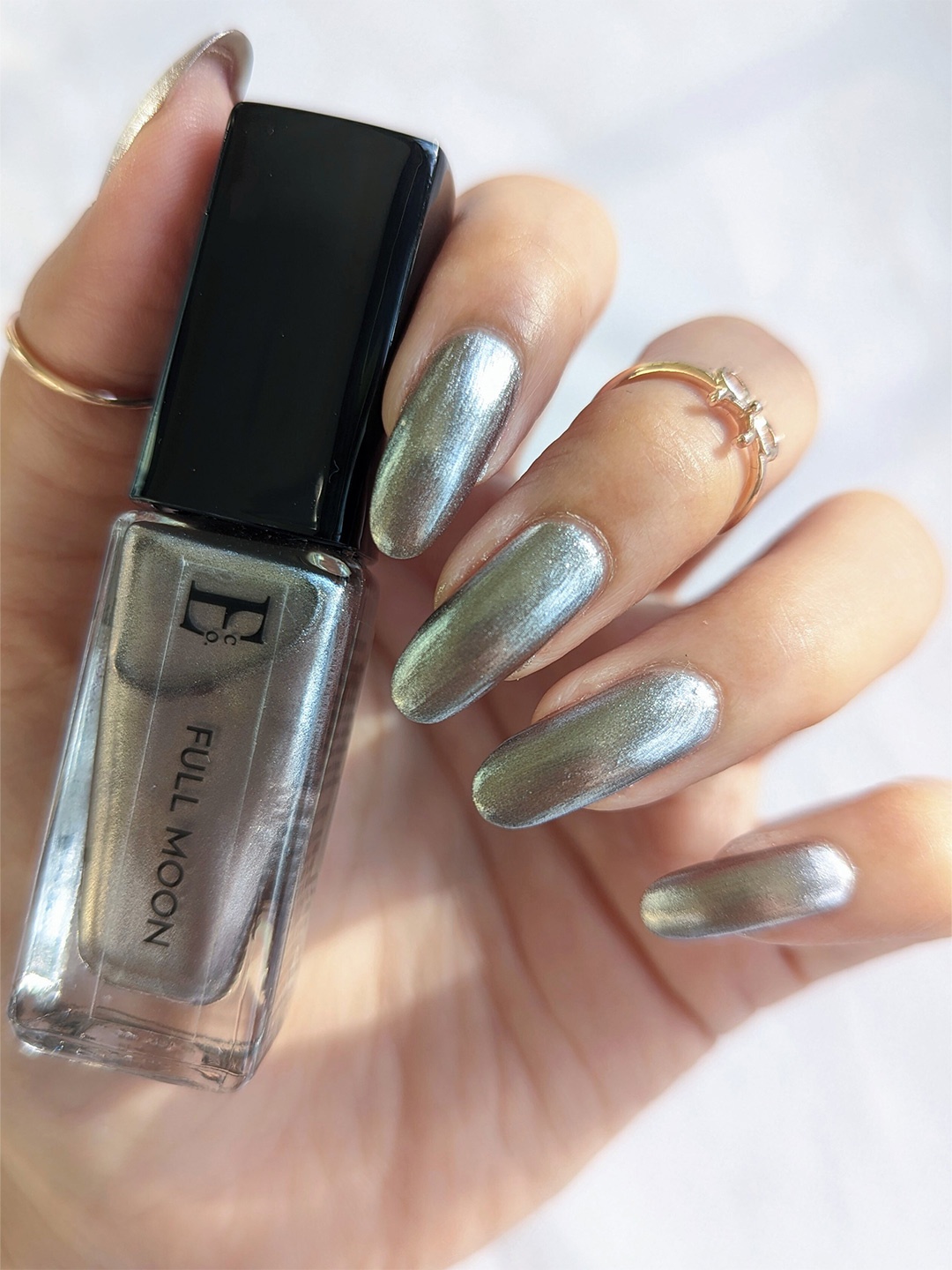 

ELLEMENT CO. Silver Vegan Nail Polish- Full Moon, 10ml