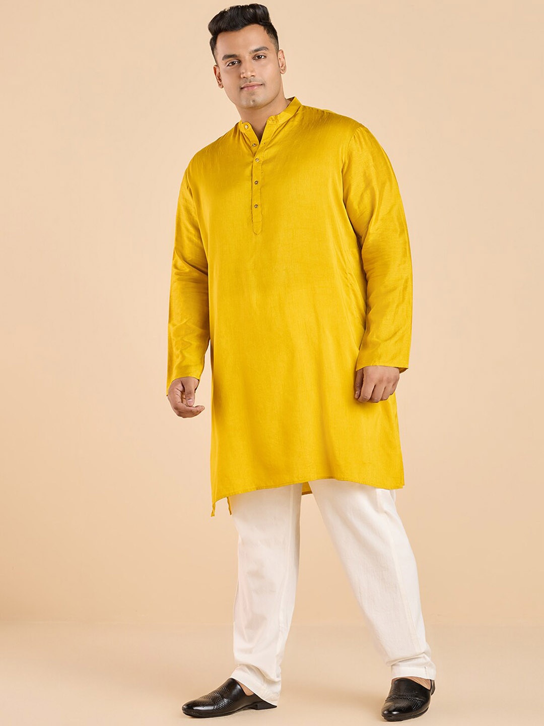 

Big Hello - The Plus Life Band Collar Straight Kurta, Yellow